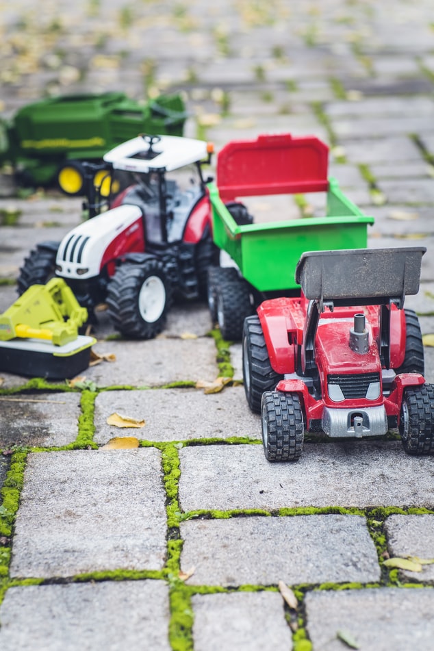 tracteur à pédales enfants